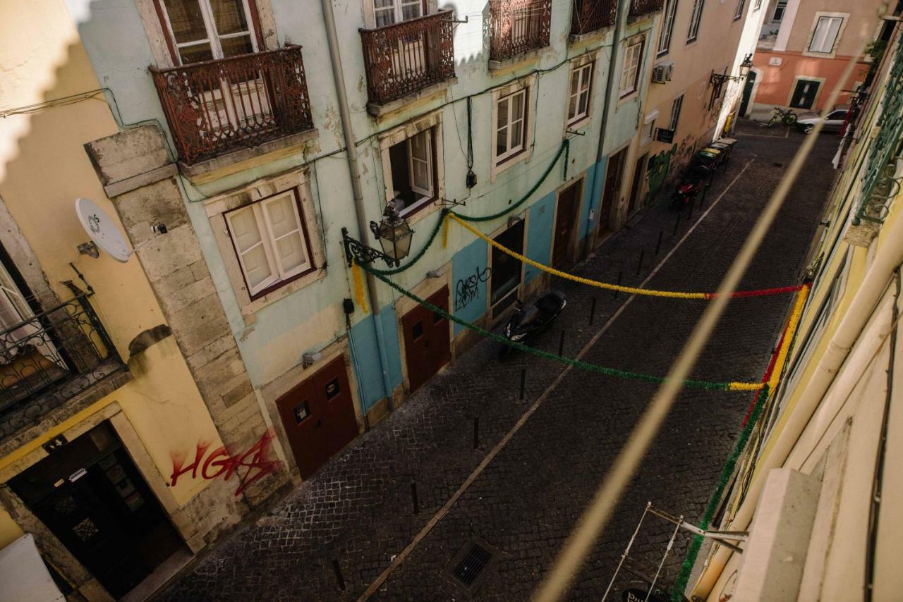 The Blue House - Lively Bairro Alto Apartment Lisbon